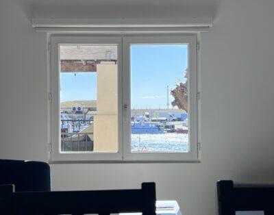 Maison de pêcheurs avec terrasse sur le Port de Carro (6P)