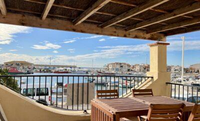 Maison de pêcheurs avec terrasse sur le Port de Carro (6P)