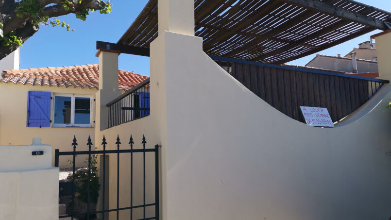 Maison de pecheurs sur le port de Carro Martigues à louer