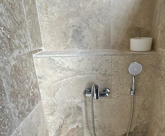 Douche d'été extérieure