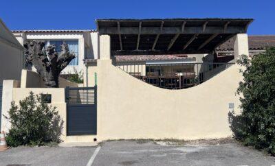 Carro à louer Maison vue quai du vent large